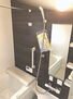新築　平塚市中里　１号棟 保温に特化したシステムバスはお風呂のお湯が冷めにくいだけでなく、床にもこだわります。冬でもヒヤッとせずに快適です。