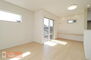 日光市土沢２２－Ｐ１　６号棟 【ダイニング】現地完成写真。家族でくつろげるダイニングです。