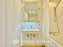市川市曽谷３丁目　戸建て 「洗面台」白を基調とし、機能的でスッキリとした印象の洗面台になっています。