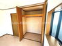 中古　町田市金森６丁目 各居室にはクローゼットが備え付けられており、居室の広さを有効に使えます。