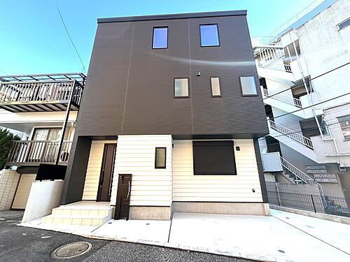 東京都北区滝野川７丁目 9900万円