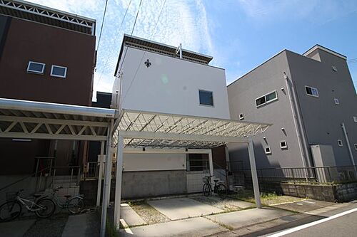 愛知県岡崎市上地２丁目 中古住宅