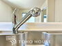 浄水器ボタンひとつで浄水と原水に切り替えられる浄水器一体型水洗を使用。