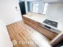 キッチンの収納は、デッドスペースになりやすい箇所を有効活用できる、スライド式収納を採用しました。