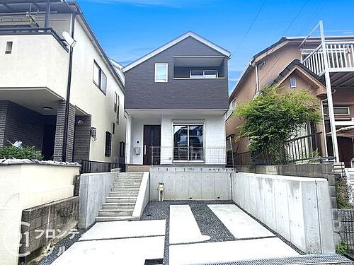 大阪府枚方市長尾元町７丁目 2898万円 4LDK