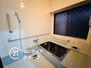 奈良市帝塚山３丁目　中古一戸建て しっかり換気が出来る大きな窓付き。湿気がこもりやすい浴室も清潔に保てます。