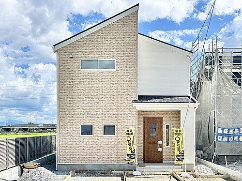 奈良県奈良市疋田町１丁目 3280万円 4LDK