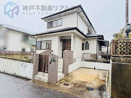兵庫県神戸市垂水区朝谷町 2450万円