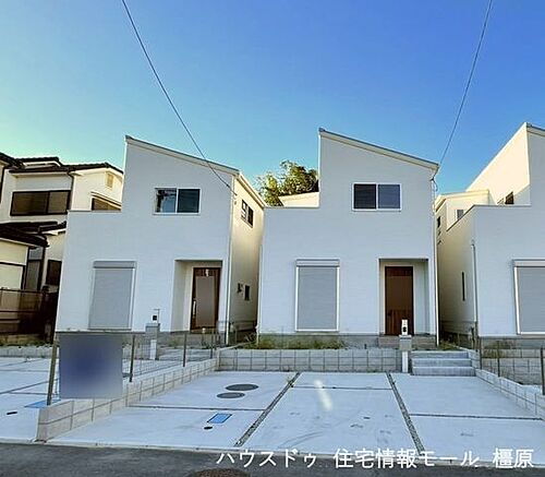 奈良県生駒市俵口町 2898万円 4LDK