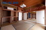 土浦市中貫　中古戸建 1階8帖和室(1)床の間や神棚がある本格的な和室です。二間続きの広々空間！