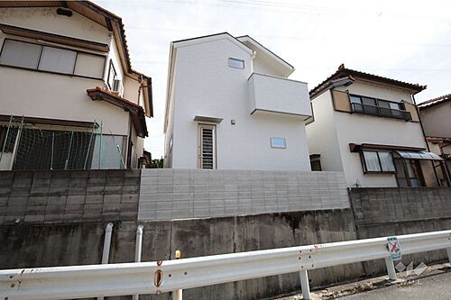 兵庫県宝塚市安倉北１丁目 3780万円 2SLDK