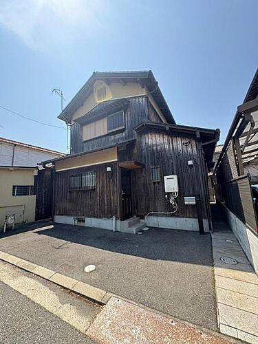 兵庫県明石市西新町１丁目 2650万円