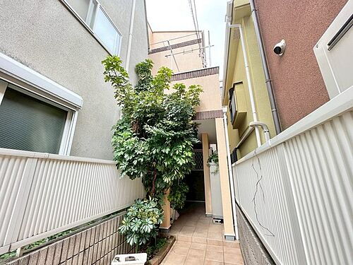 東京都中野区本町６丁目 9200万円