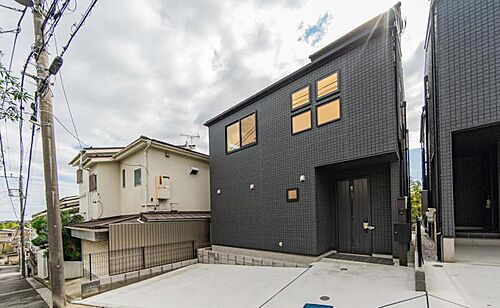 神奈川県横浜市磯子区岡村4丁目 4480万円 3LDK