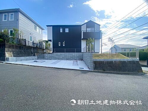 神奈川県横浜市栄区東上郷町 5599万円 4LDK