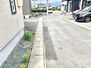 売中古戸建　葵区松富２丁目 前面道路含む現地写真です