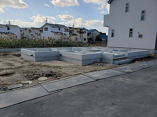 兵庫県三木市岩宮 2990万円 4LDK