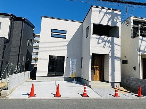 愛媛県松山市山西町 2380万円