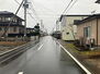 新屋勝平町　中古戸建 前面道路含む現地写真
