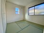 生駒郡安堵町大字西安堵　新築一戸建て　３期　１号棟 い草香る畳スペースは、使い方色々！客室やお布団で寝るときにぴったりの空間ですね。