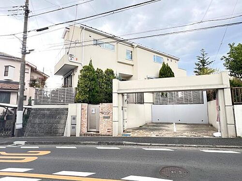神奈川県横浜市青葉区市ケ尾町 中古住宅