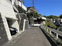 静岡市清水区草薙杉道１丁目　中古 前面道路含む現地写真です。