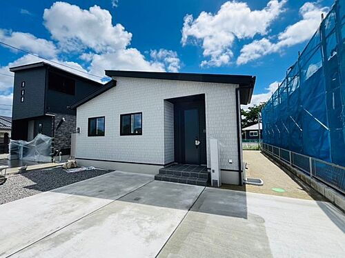 鹿児島県出水市上知識町 2490万円 4LDK