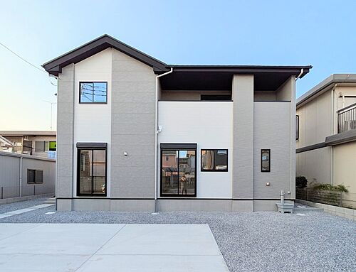 埼玉県蓮田市緑町1丁目 4899万円 4LDK