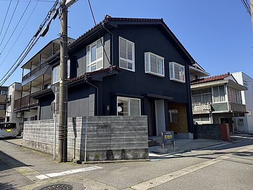 富山県富山市西中野本町 2298万円