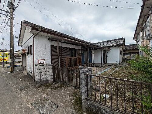宮崎県都城市山田町中霧島 400万円