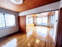 沼津市南本郷町　中古戸建 2面採光を確保した室内は、明るく風通しも良く、大変居心地の良い空間となっております。