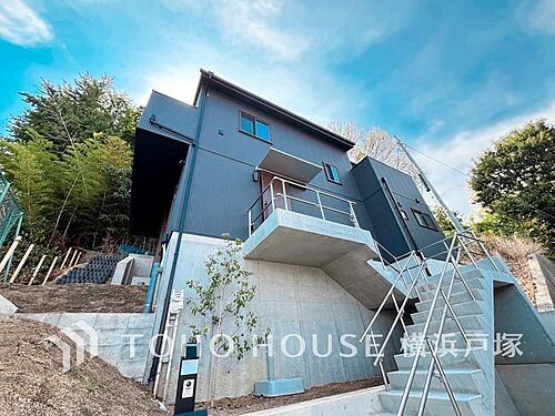 神奈川県横浜市中区本牧大里町 6480万円 2LDK