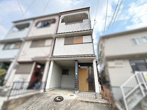 奈良県大和郡山市西田中町 520万円