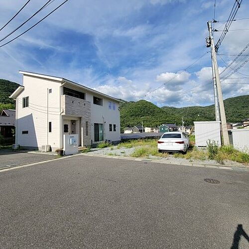 山梨県甲府市羽黒町 2998万円
