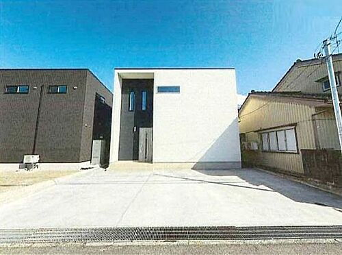 富山県富山市中川原 2780万円 4LDK