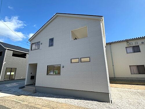 鳥取県岩美郡岩美町大字浦富 2280万円 4LDK