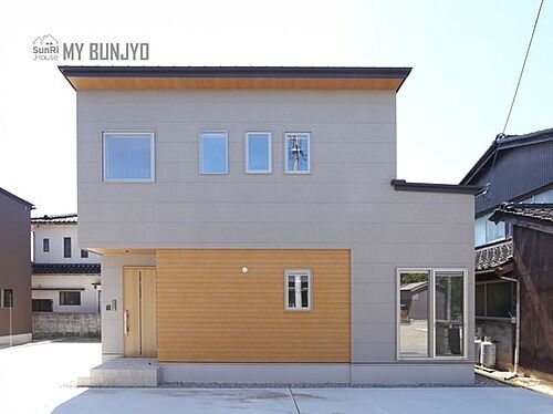 石川県かほく市七窪 2610万円 4LDK