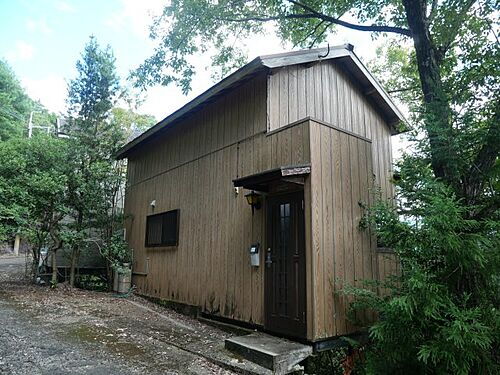 和歌山県有田郡有田川町大字粟生 180万円