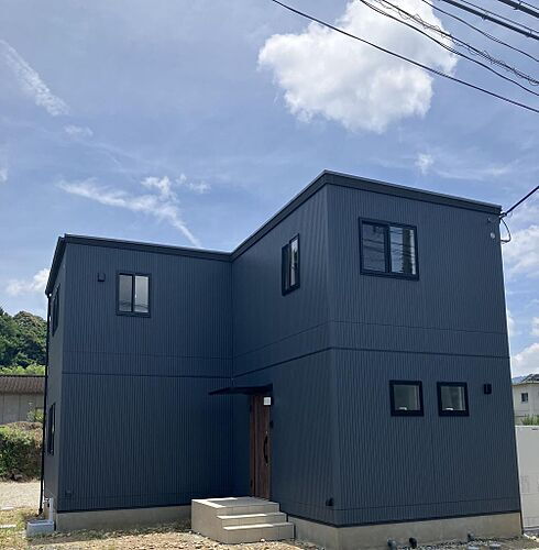 熊本県人吉市矢黒町 2888万円 4LDK