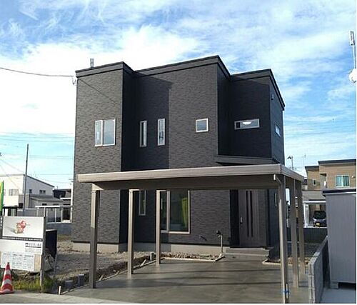 秋田県横手市八幡字上長田 中古住宅