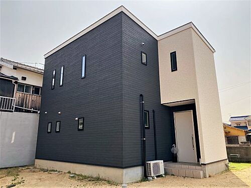 愛媛県松山市南吉田町 2480万円