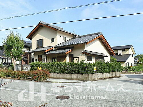 高知県南国市緑ケ丘２丁目 2300万円