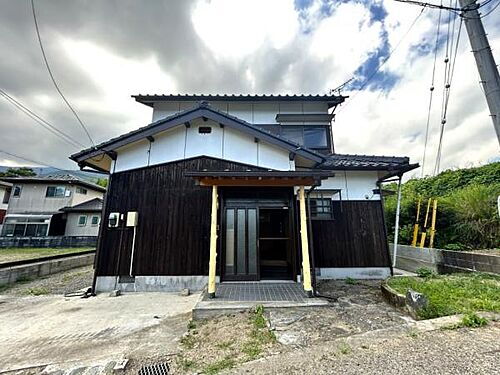 愛媛県新居浜市萩生 中古住宅