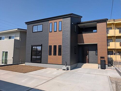 茨城県ひたちなか市外野１丁目 3290万円 4LDK