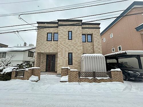 北海道札幌市中央区宮の森四条５丁目 8880万円