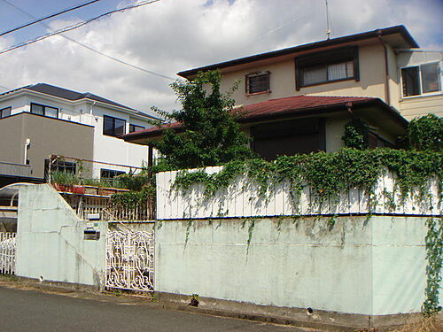 兵庫県三田市友が丘３丁目 1350万円