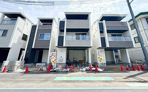 神奈川県横浜市都筑区茅ケ崎南１丁目 6880万円 2SLDK