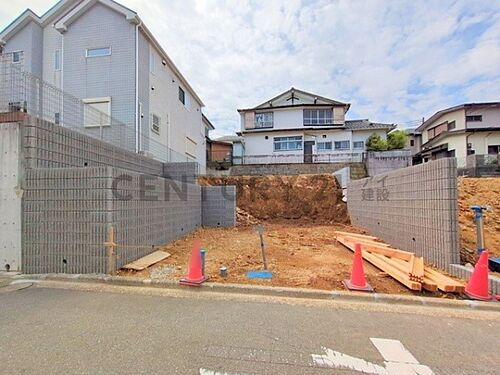 神奈川県横浜市南区別所中里台 4480万円 4LDK