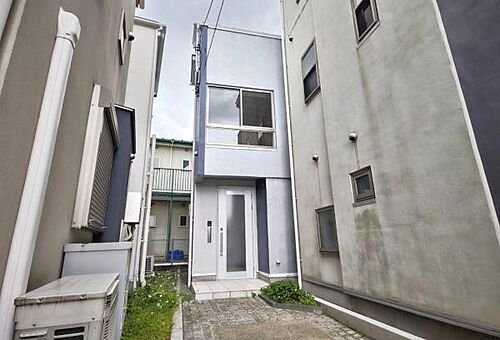 神奈川県横浜市金沢区六浦１丁目 3490万円