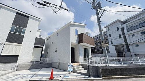 神奈川県横須賀市舟倉2丁目 4180万円 4LDK